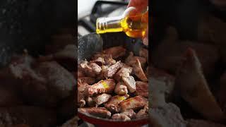 ????ЗАЖАРКА ИЗ СВИНИНЫ НА СКОВОРОДЕ С ЛУКОМ????