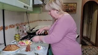 Первый день Нового года, утренние кофе с десертами