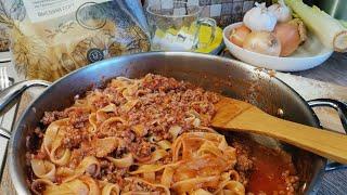 ФЕТУЧИНИ БОЛОНЬЕЗЕ рецепт быстрого и вкусного блюда с фаршем, с томатами и пастой за 20 минут