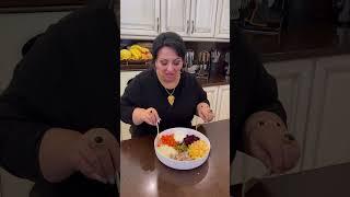 Салат с сельдью. #арусякавказ #готовьтеслюбовью #салатсселедкой #быстрыйсалат #вкусныйсалат