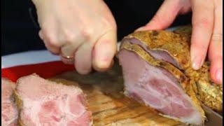 Вместо колбасы на праздничный стол!Натираю специями и заворачиваю в фольгу!