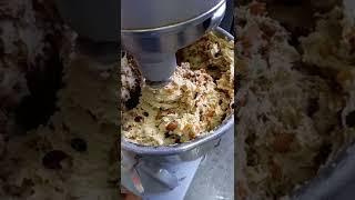 Отсадка печенья БИСКОТТИ на отсадочной машине ОДММ 2 Результат замеса.