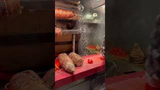 В Стамбуле едят бараньи КИШКИ #Shorts