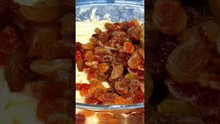 Самый простой в приготовлении и нереально вкусный кекс с изюмом #рецепт #shorts