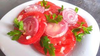 Самый вкусный рецепт быстрых маринованных помидорчиков в масляно-чесночном соусе.