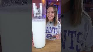 Гигантский Oreo утонул в молоке | Увеличили печенье Орео в 400 раз!