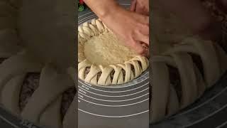 БОЛЬШОЙ МЯСНОЙ ПИРОГ С МЯСОМ #shorts