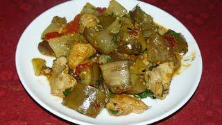 Очень нежное куриное филе с баклажанами на сковороде. Ммм... вкуснятина.