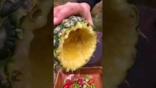 Ananas içinde et nasıl pişer ???? how to cook meat with pineapple #shorts