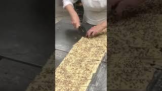 Печенье из слоенного теста. Как открыть пекарню. Денис Машков. #shorts