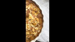 Невероятный грушевый пирог: минимум теста!