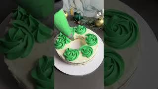 Простой декор для новогоднего торта???? как вам идея?  #кондитер #торт #рецепт #медовик