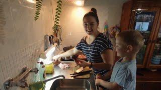 ЧТО ОНА ТВОРИТ?!! КРАСАВИЦА С НОЖОМ. ГОТОВИМ ДИЧЬ. СУПЕР РЕЦЕПТ. НОЖ ХОРОШ. ШЕДЕВР ОТ ХАПУГИ.