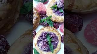 Puffs with cottage cheese and currant jam!!!???????????? Слойки с творогом и смородиновым джемом!!!?