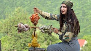 Flavoring chicken biryani with honey sauce in the mountain village!