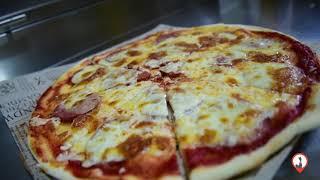 Любители пиццы отмечают праздник самого популярного блюда в мире