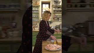 Куриные бедрышки с беконом в сливочно горчичном соусе #shorts